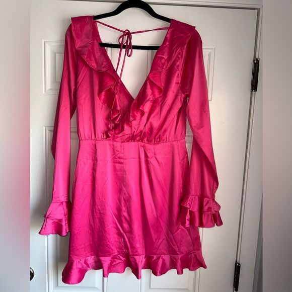 Nelly Mini Dress in Paradise Pink MAJORELLE Paradise Pink size M satin - Picture 5 of 5